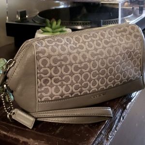 EUC Small Coach Purse/Wristlet